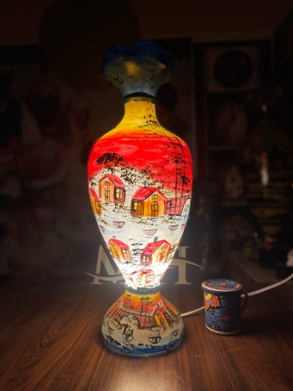 Vase Corner Lamp