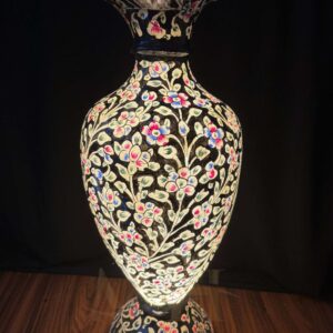 Vase Corner Lamp